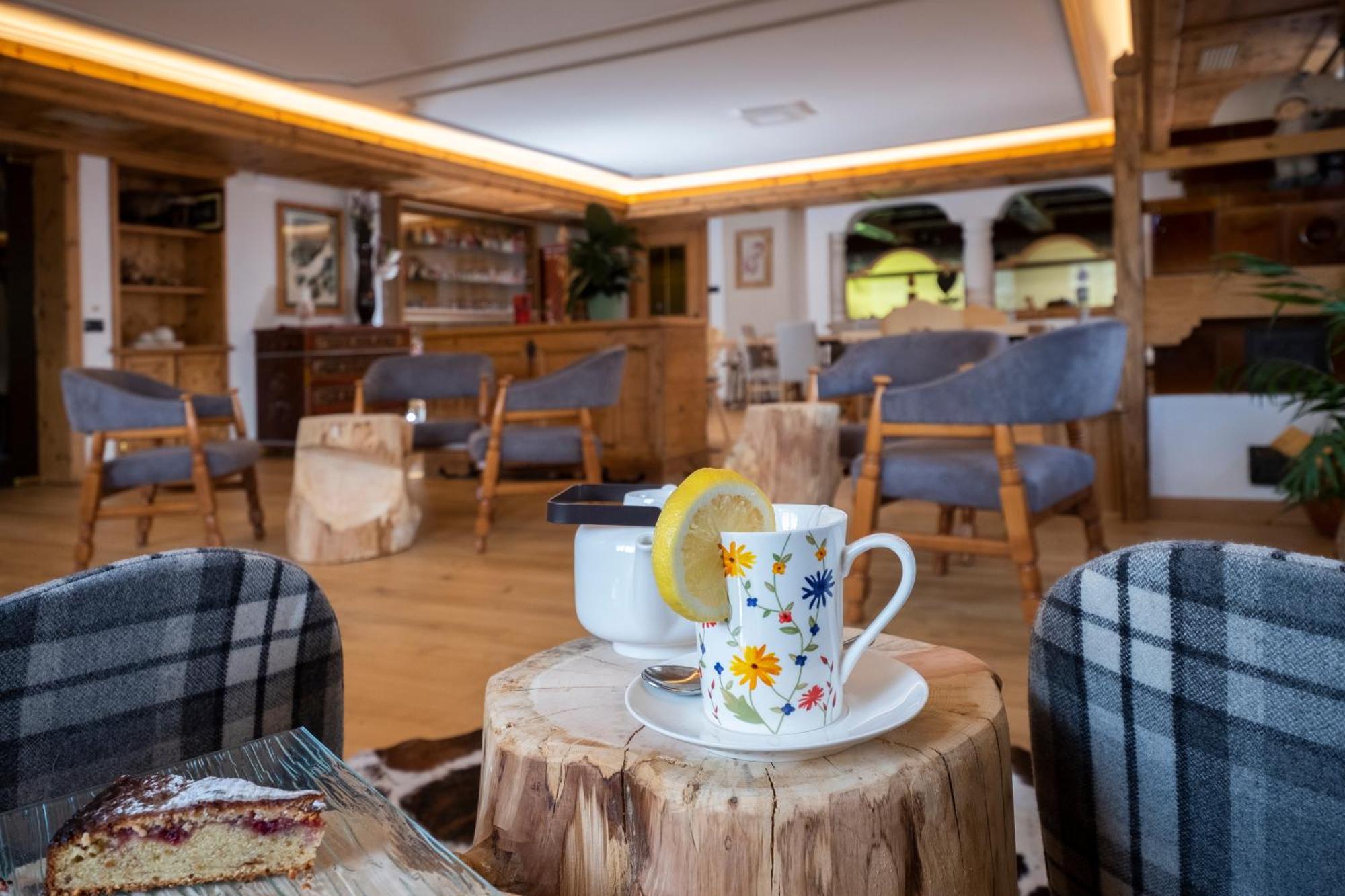 Hotel Canada Predazzo Zewnętrze zdjęcie